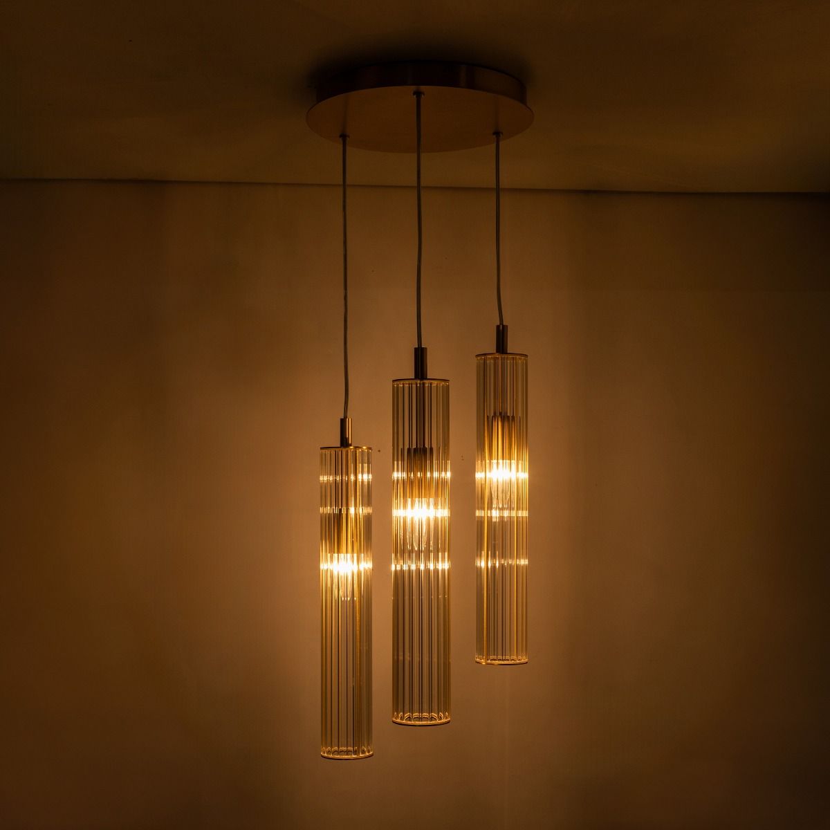1221 ARIA LAMPA WISZĄCA MOSIĄDZ