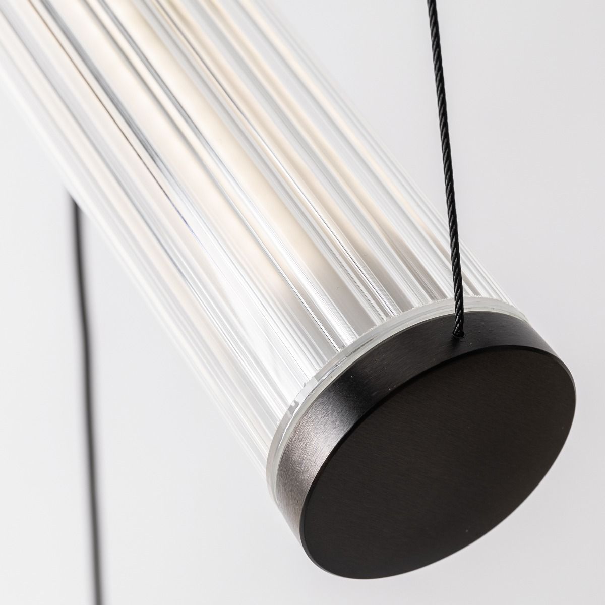 1238 COMO LAMPA WISZĄCA TYTAN