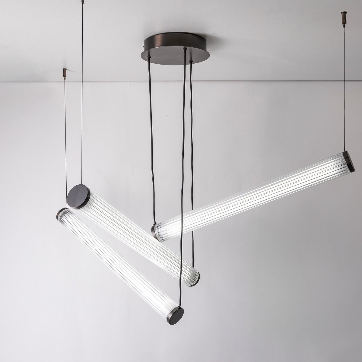 1238 COMO LAMPA WISZĄCA TYTAN